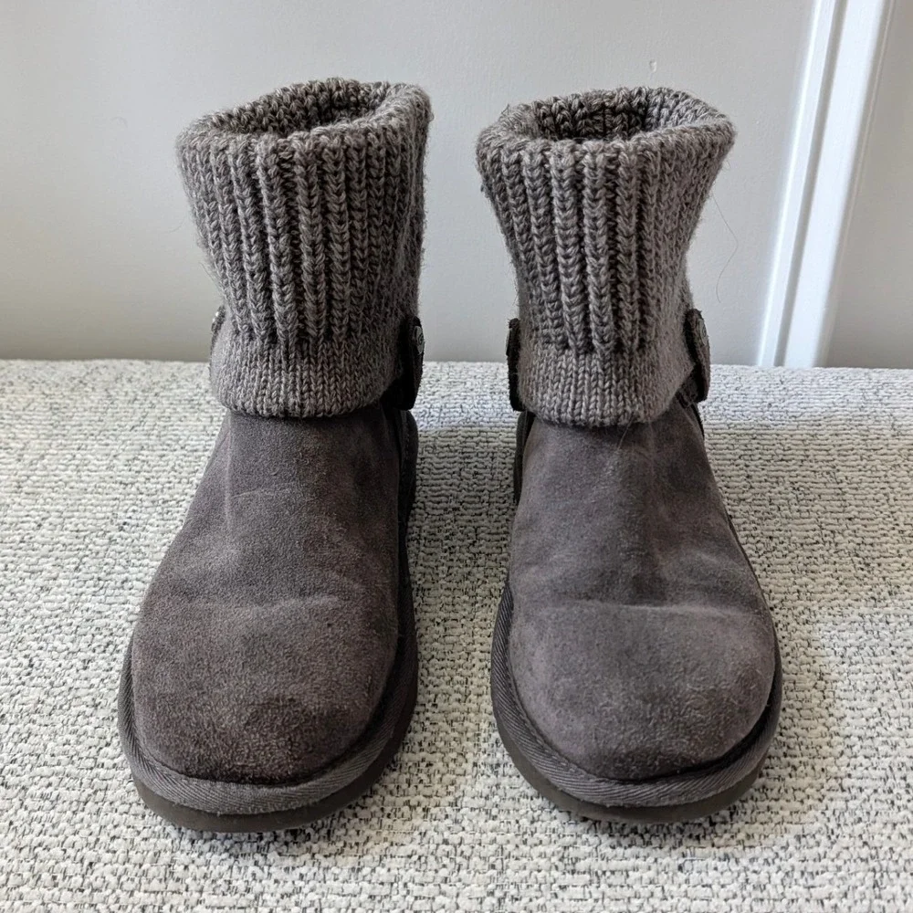 UGG Kids Classic Cuff Knit Suede Boots Dark Grey Charcoal Size 3 Y